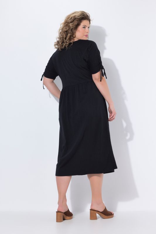 Рокля с еластична талия