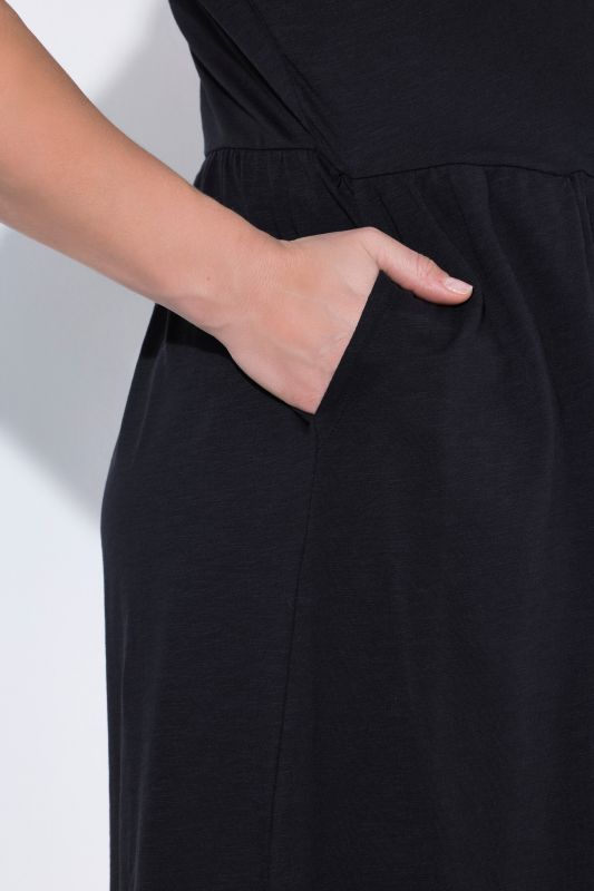 Рокля с еластична талия