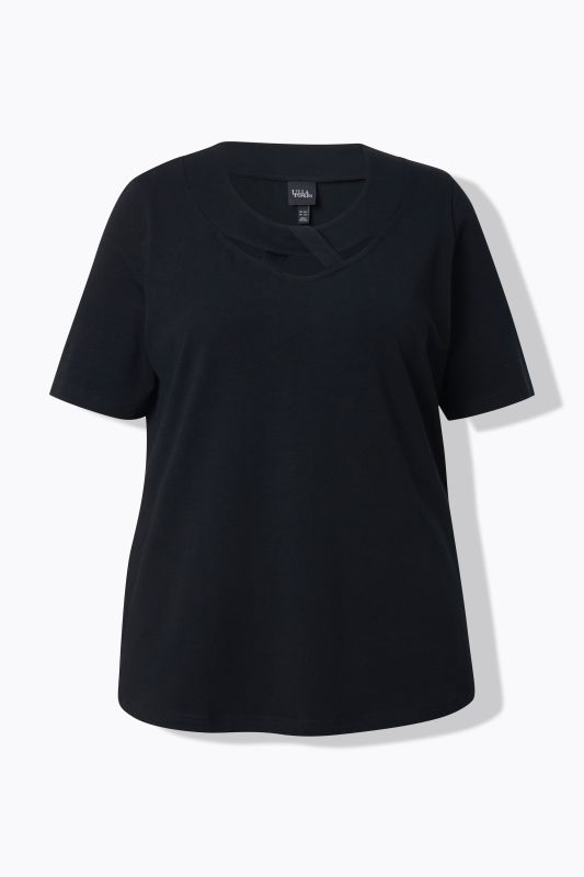 Тениска с изрязани акценти