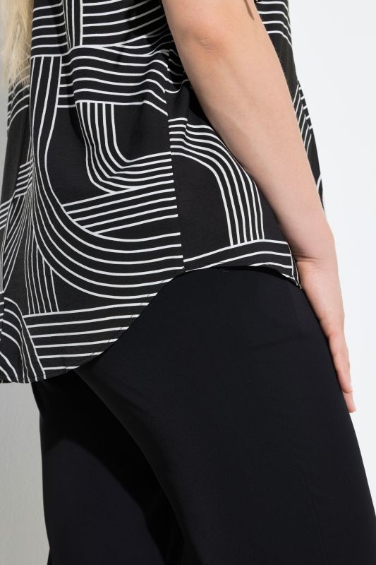 Geometric Print Ribbon Tie Blouse