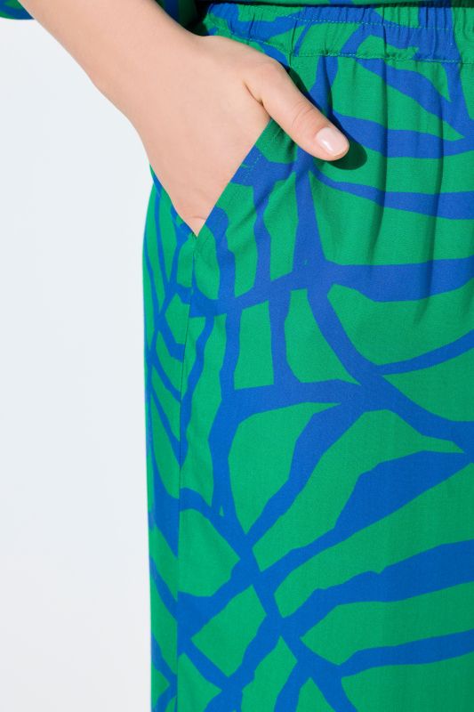 Панталон с принт на листа