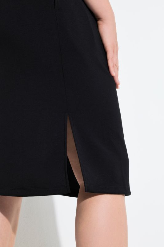 Рокля с яка от модал