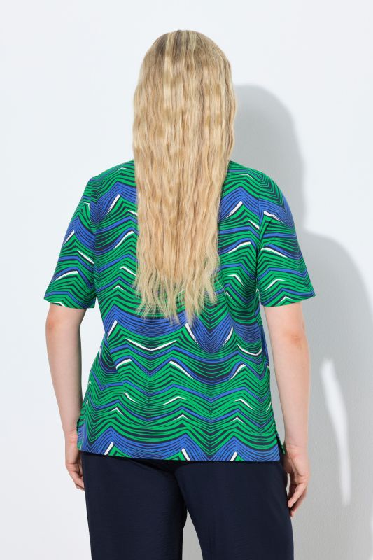 Zigzag Print Short Sleeve V-Neck Tee