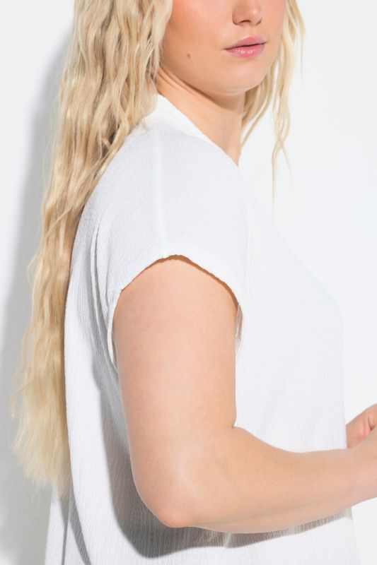 Collared Cap Sleeve V-Neck Tee