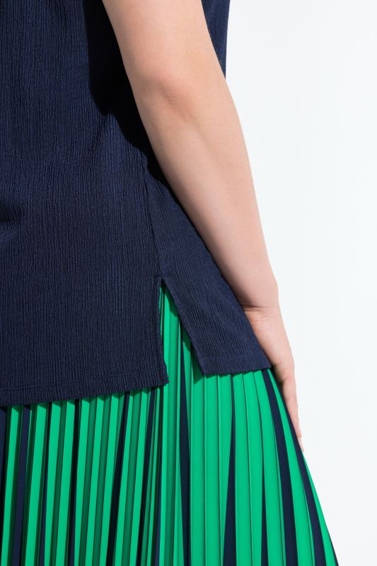 Collared Cap Sleeve V-Neck Tee