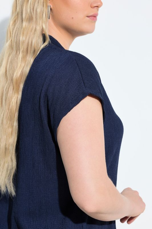 Collared Cap Sleeve V-Neck Tee