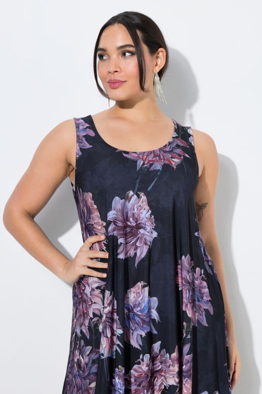 Рокля с принт на цветя