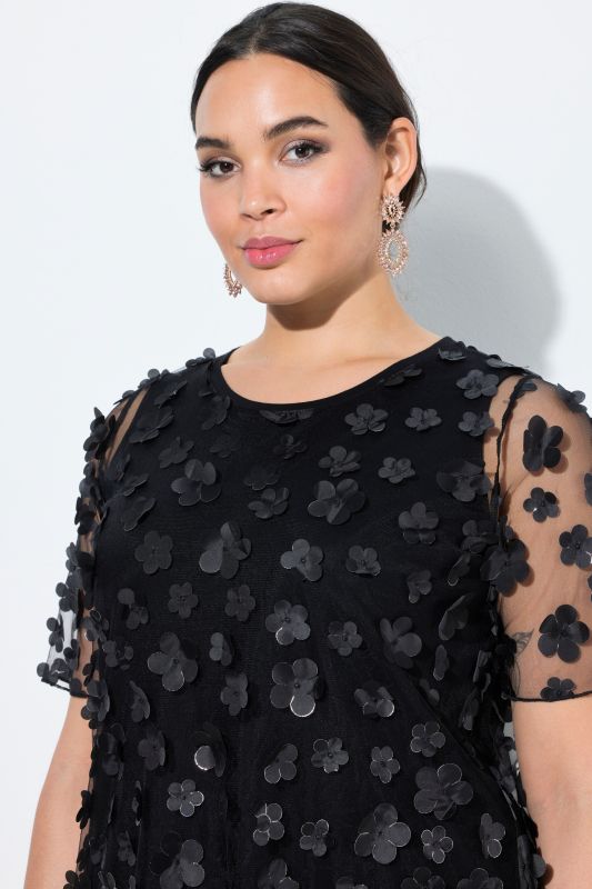 Dimensional Flower Applique Tee