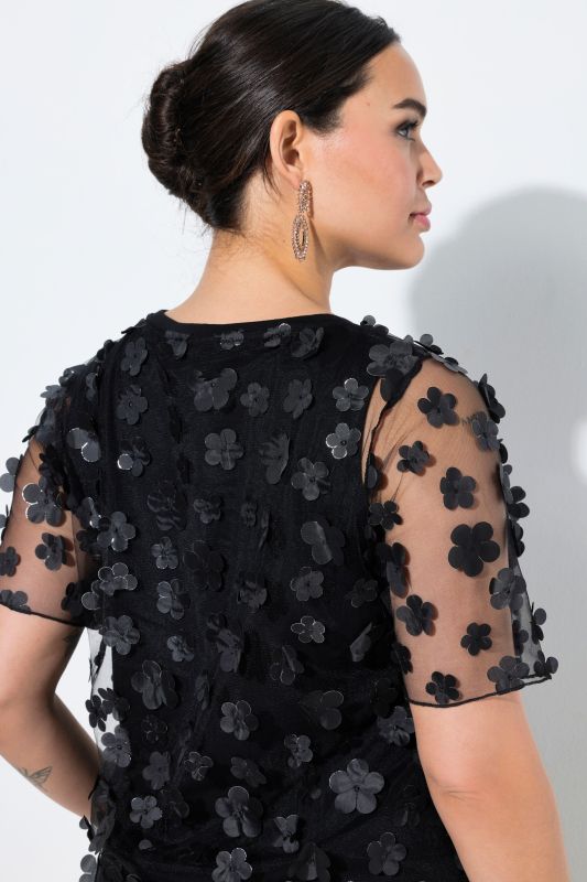 Dimensional Flower Applique Tee