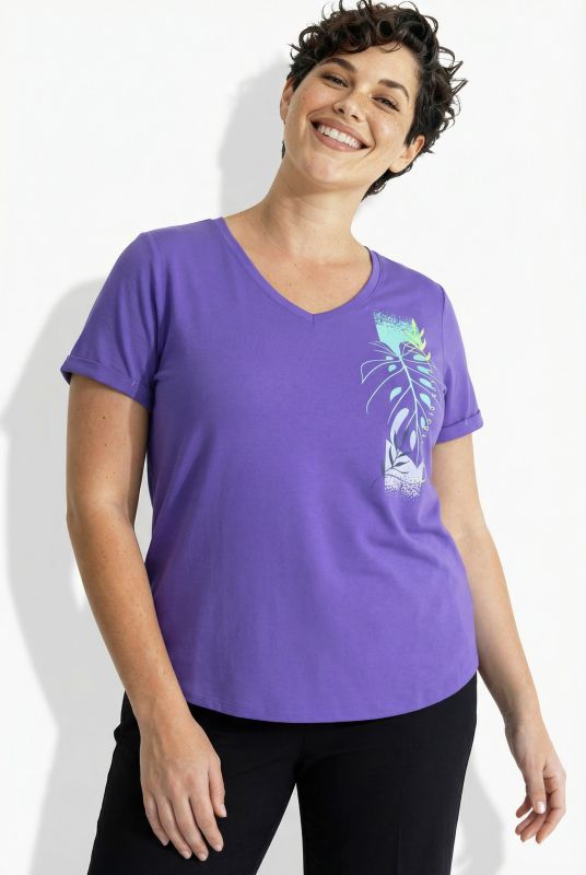 Тениска антибактериална с принт на листо