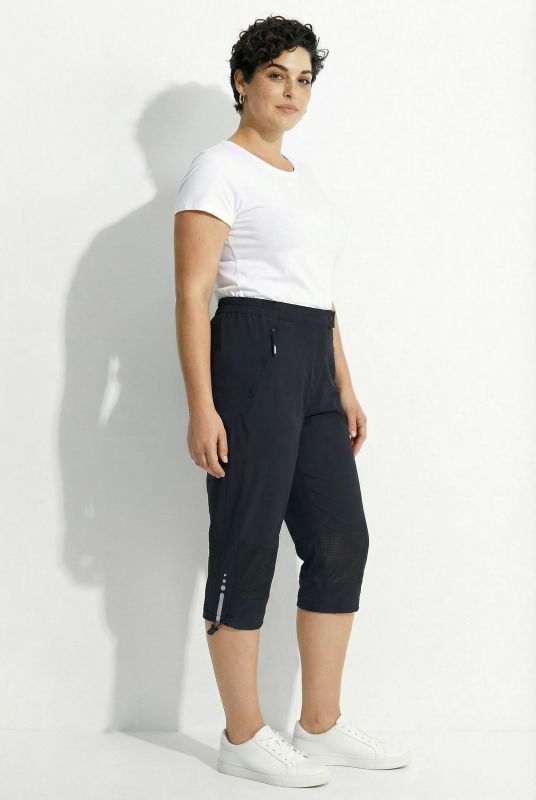 Water Repellent Performance Capris