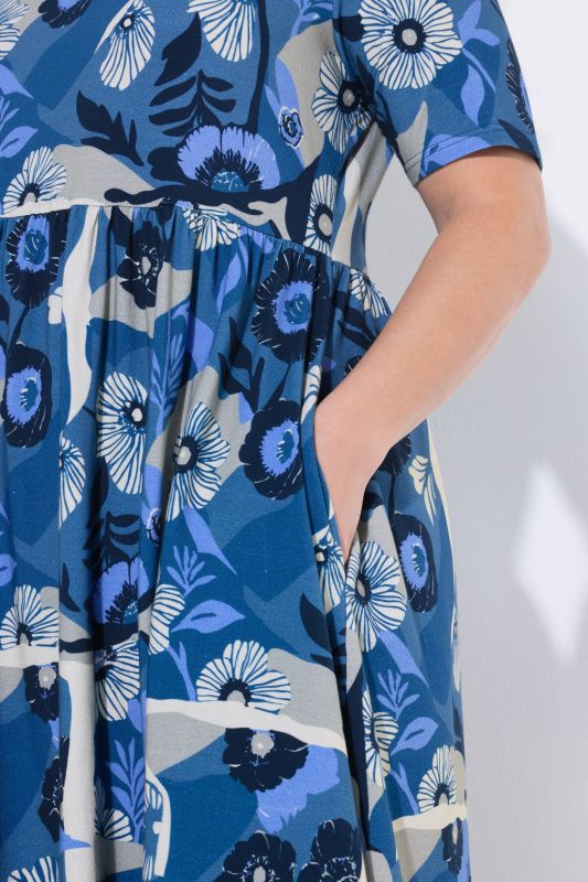 Рокля със завъртян флорален принт