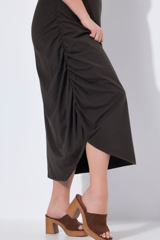 Рокля асиметрична