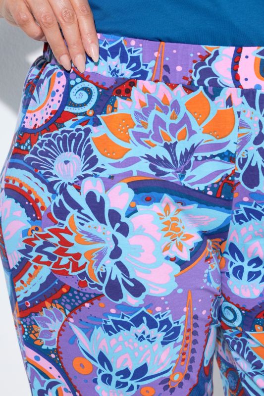 Панталон 7/8 с електриков пейзли принт