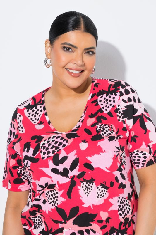 Тениска с принт на ягоди