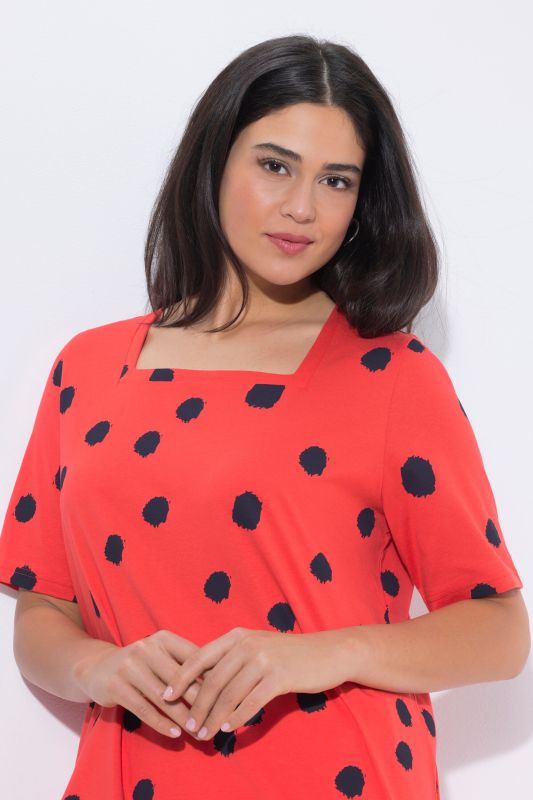 Туника с принт на точки и квадратно деколте