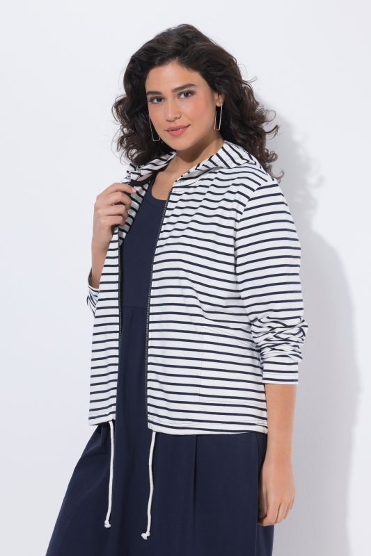 Суитчър с райета и качулка