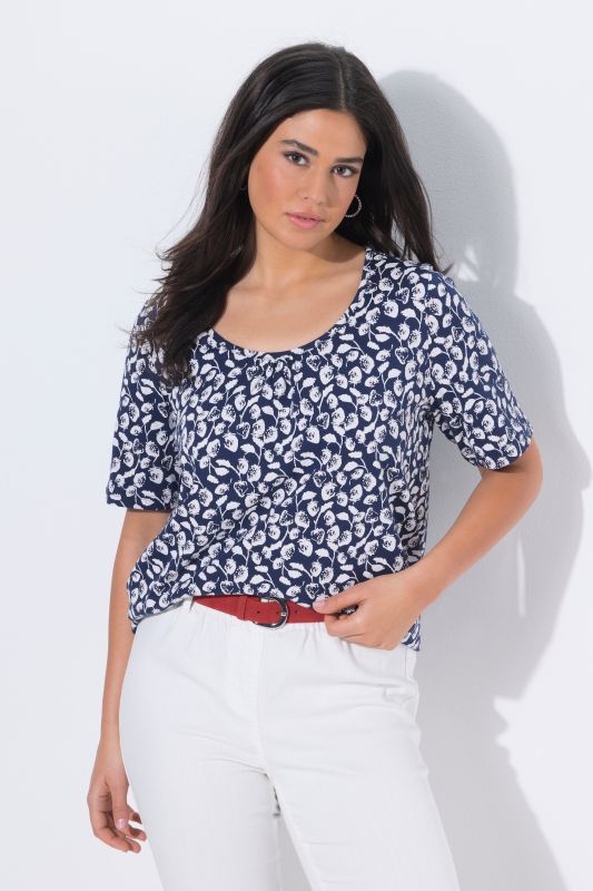 Тениска с принт на ягоди