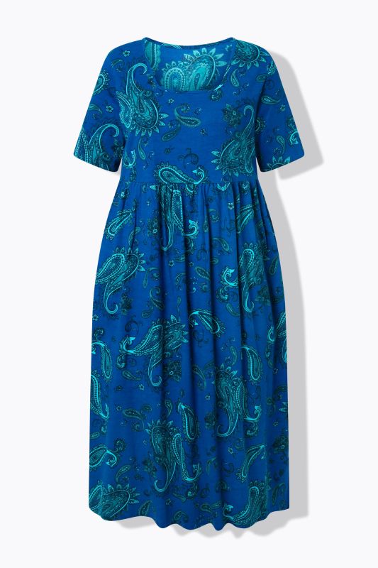 Рокля с пейзли мотиви