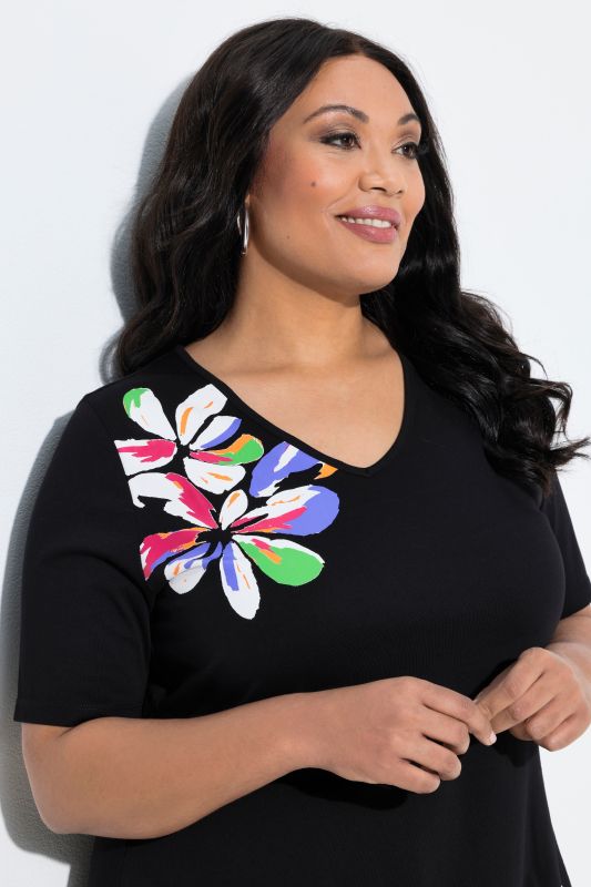 Brushsroke Floral Motif A-Line Knit Tunic