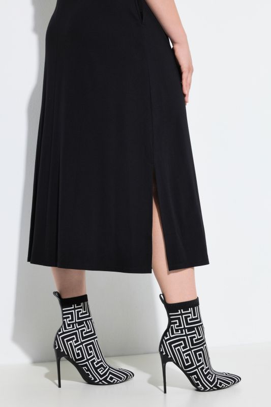 Contrast Color Piping Maxi Dress