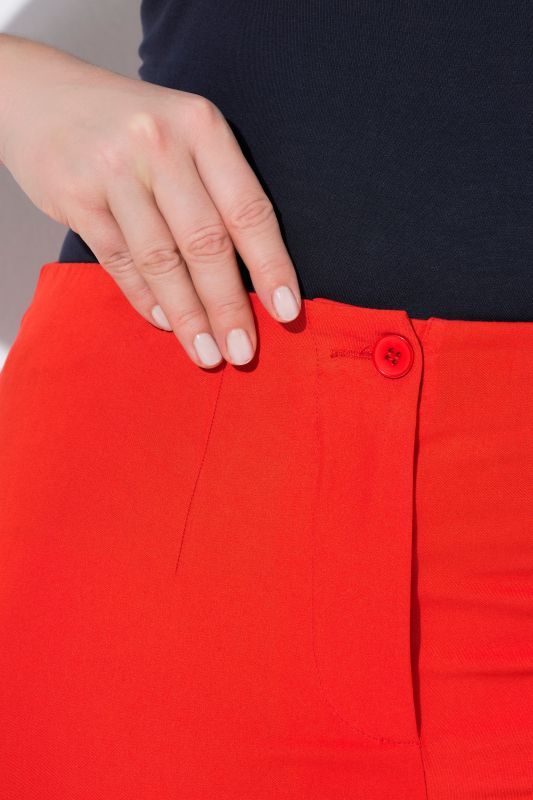 Панталон с прав силует