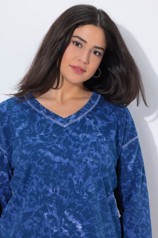 Суитчър с принт на пеперуди