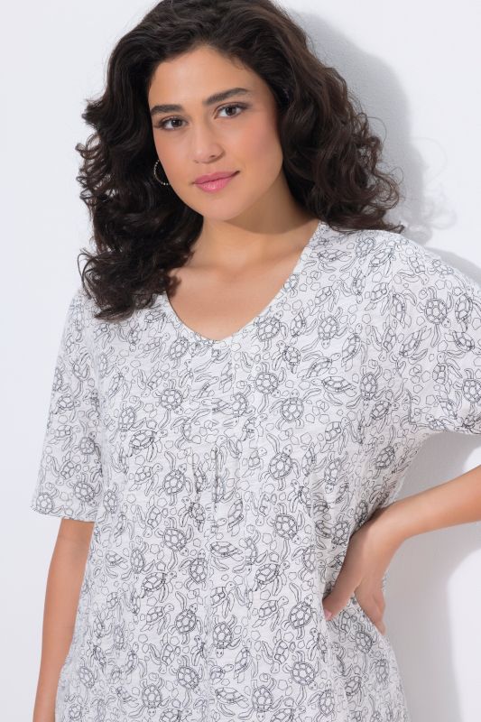 Тениска с принт на костенурки