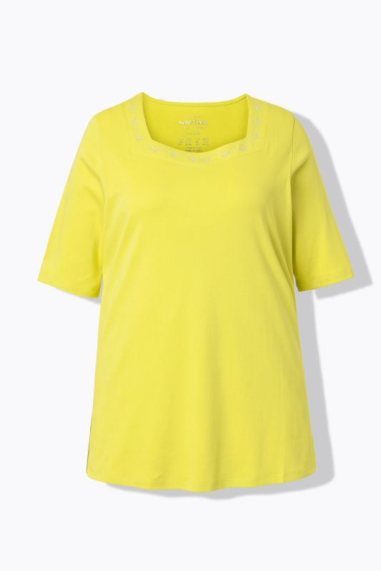 Тениска с квадратно деколте и бляскави акценти