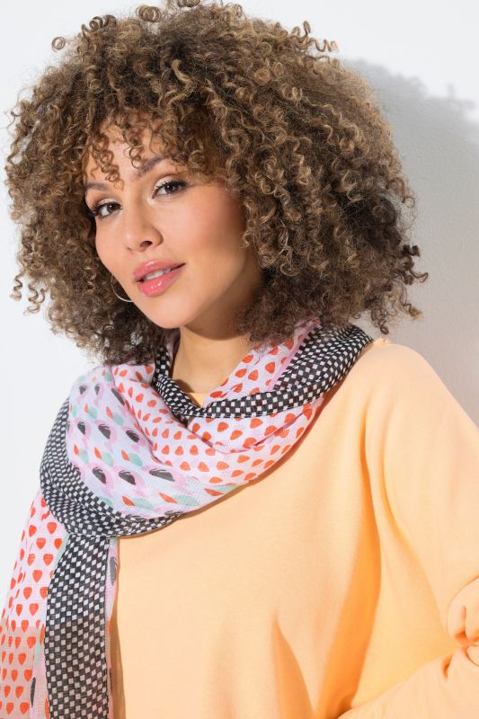 Шал с малки сърца