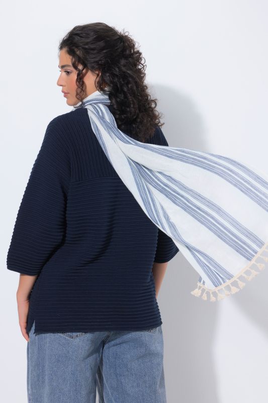 Woven scarf