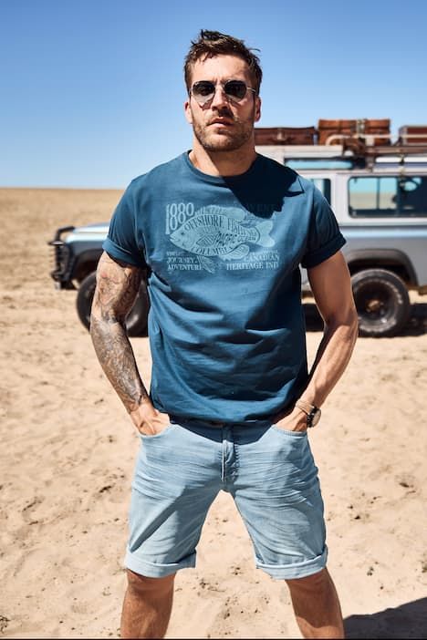 Тениска с принт на риба