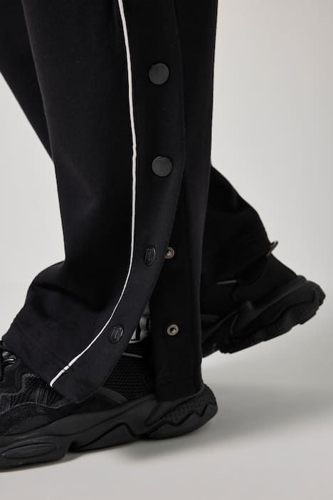 Панталон спортен с връзка на талията