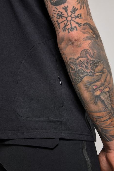 Тениска спортна с кръгло деколте