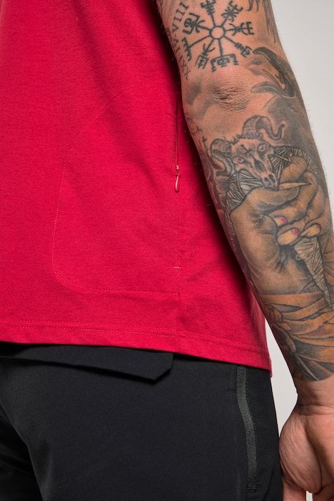 Тениска спортна с кръгло деколте