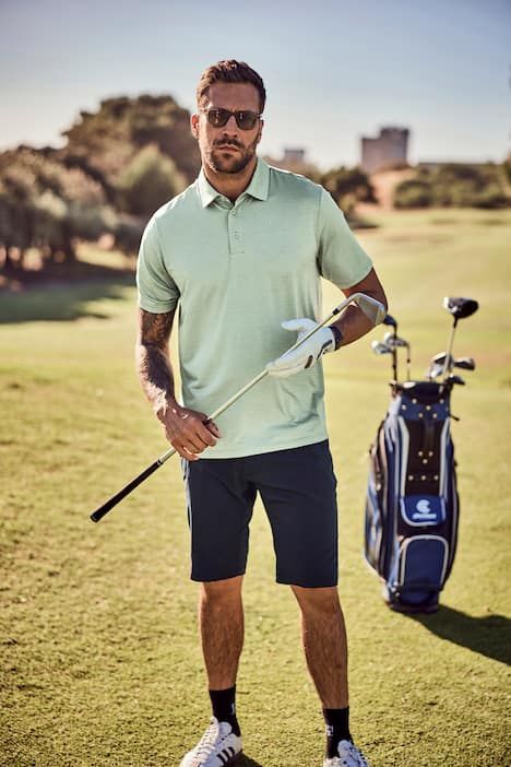 Тениска с яка и копчета