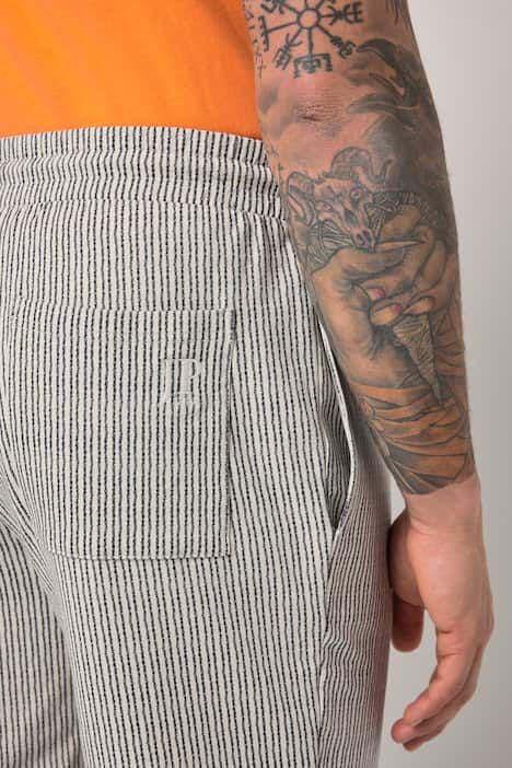 Бермуди с райета и джобове