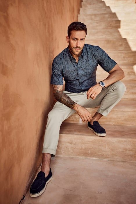 Риза с копчета и модерна визия