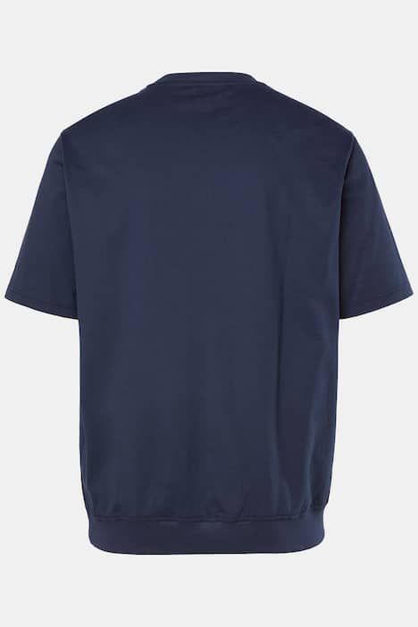 Тениска с лого на гърдите