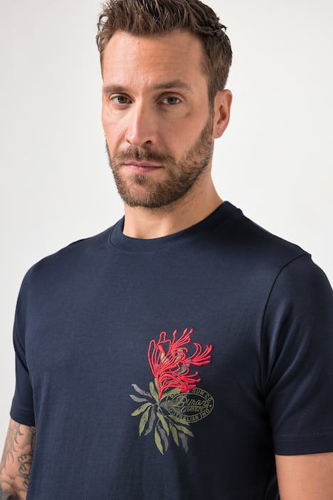 Тениска с принт на гърдите