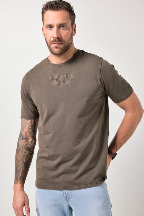 Тениска с винтидж визия