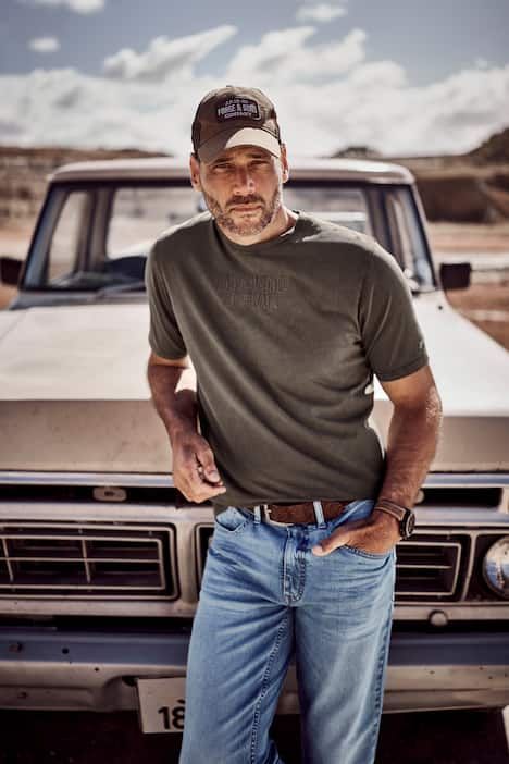 Тениска с винтидж визия