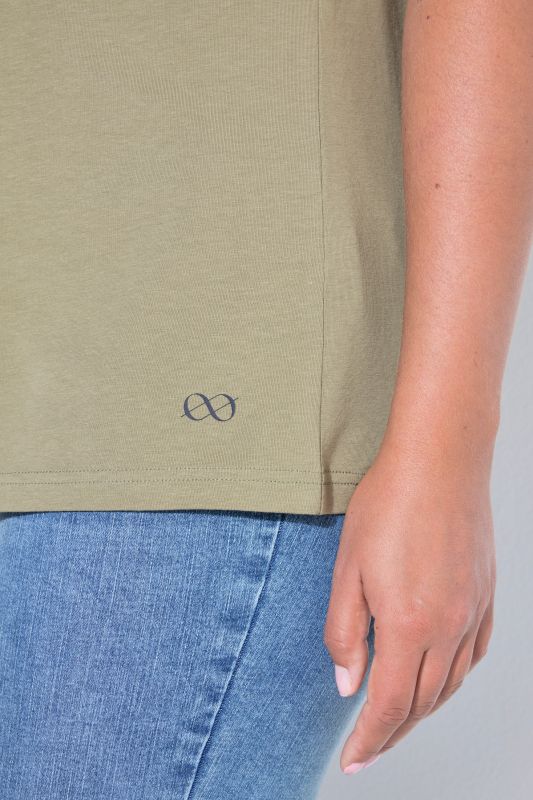 Тениска с V - образно деколте