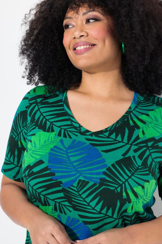 Тениска с тропически принт