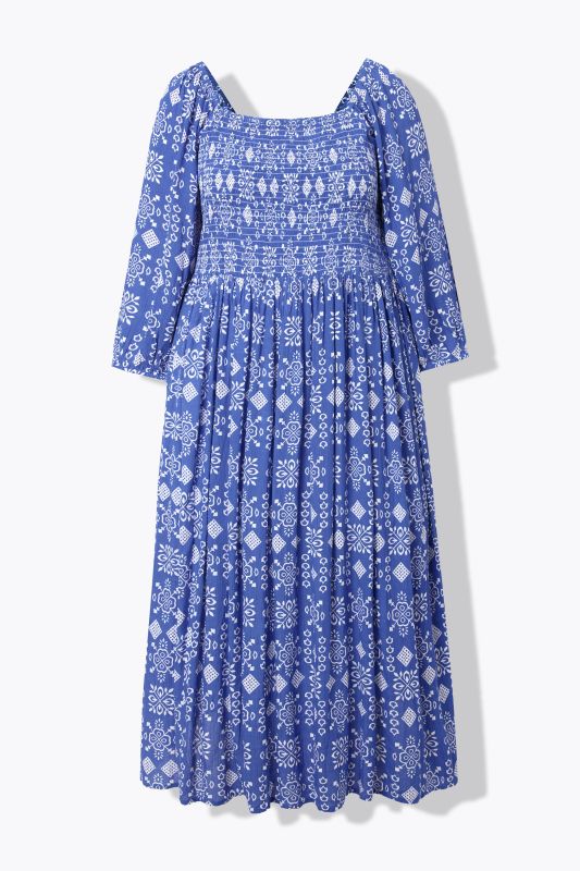 Midi A-line dress with square neckline and 3/4 sleeves