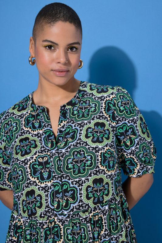 Рокля с флорален мозаечен принт