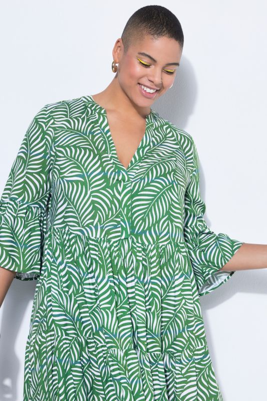 Рокля с принт на листа