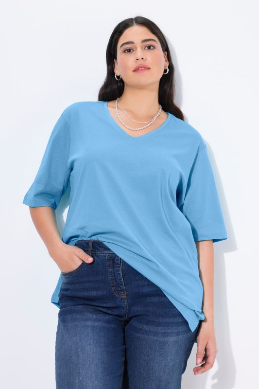 Basic V-Neck Relaxed Fit Short Sleeve Tee