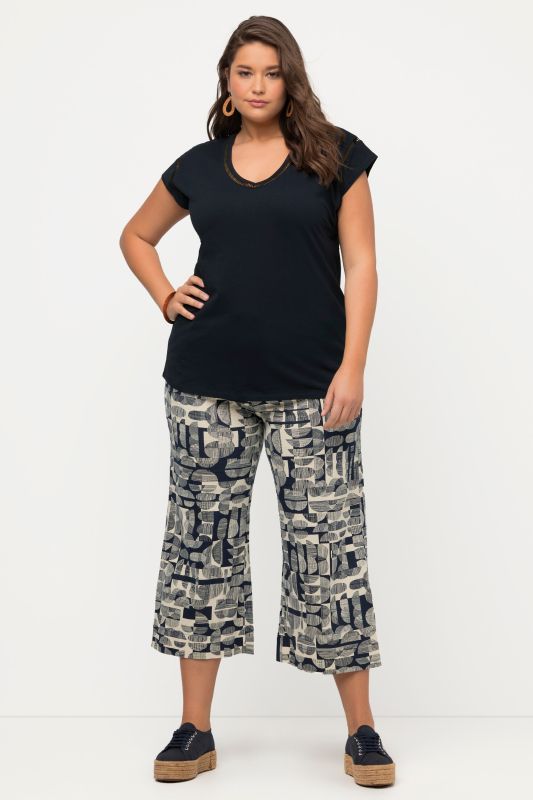 Тениска с V - образно деколте