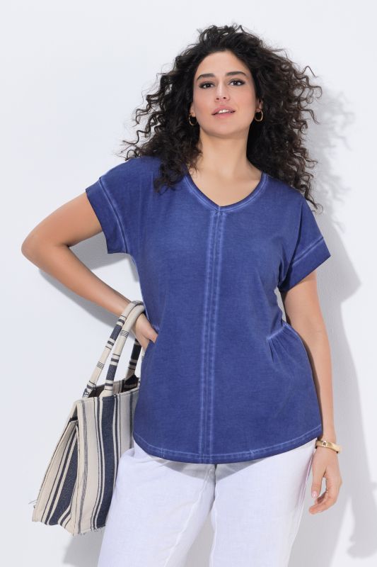 Тениска с неравномерни цветове